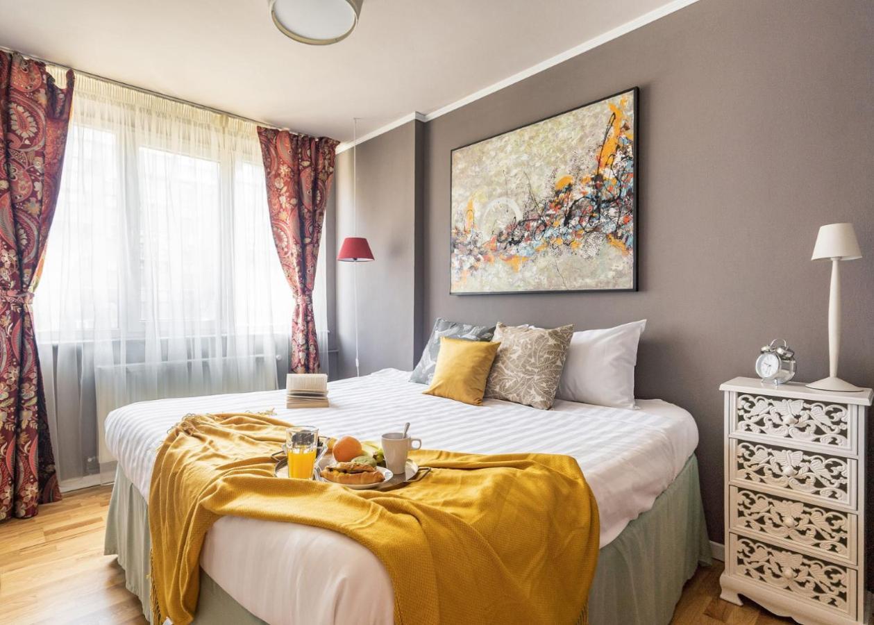 Spacious Downtown Apartment - Old Town 부쿠레슈티 외부 사진